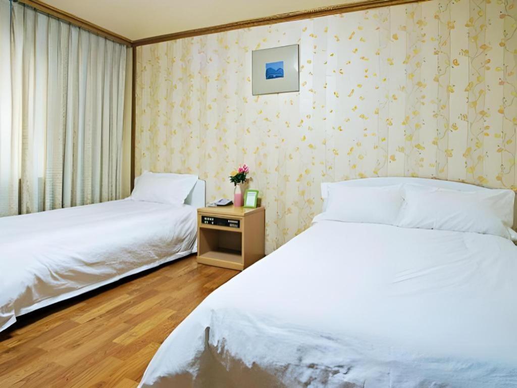 Emerald Hotel Jeju Ngoại thất bức ảnh