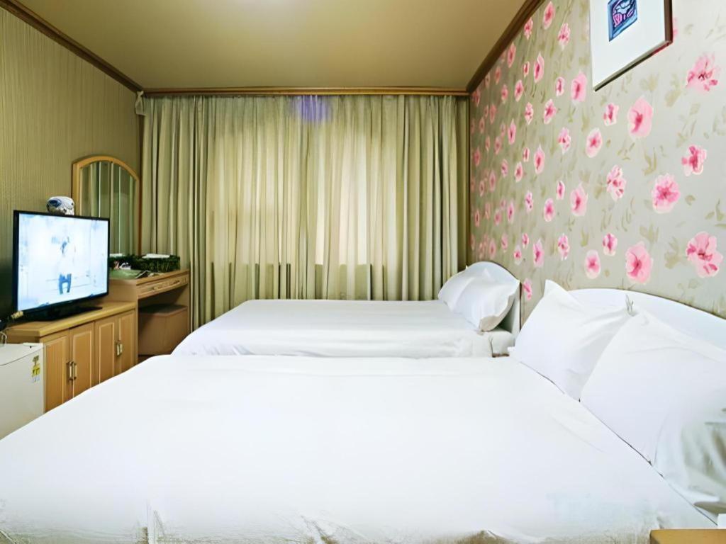 Emerald Hotel Jeju Ngoại thất bức ảnh