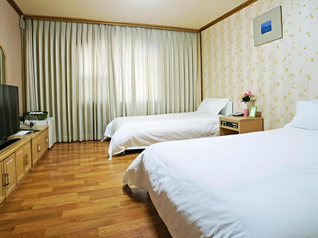 Emerald Hotel Jeju Ngoại thất bức ảnh